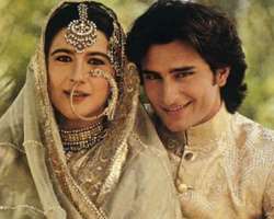 This is hard to believe that she was 33 and Saif was 21 at the time of their marriage.